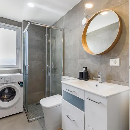 Modern In Americas *