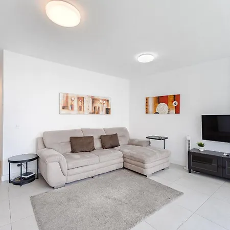 Modern In Americas Appartamento *